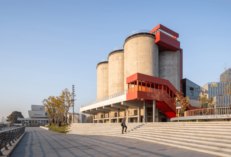 China retail polarizes — luxury’s middle ground is vanishing